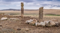 Кладбище Кызаулер с тремя стелами-кулпытасами