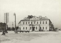 Дореволюционные фотографии различных зданий Оренбурга