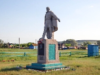 Памятник павшим в Великой Отечественной войне 1941-1945 гг. с. Рычковка. 2014 год