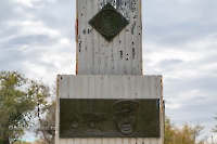 Памятник в п. Красночабанский